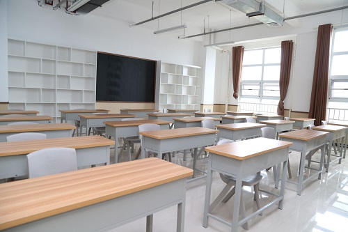 河南优状元高考学校_教室环境