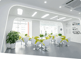 小码王少儿编程教育_校区大厅