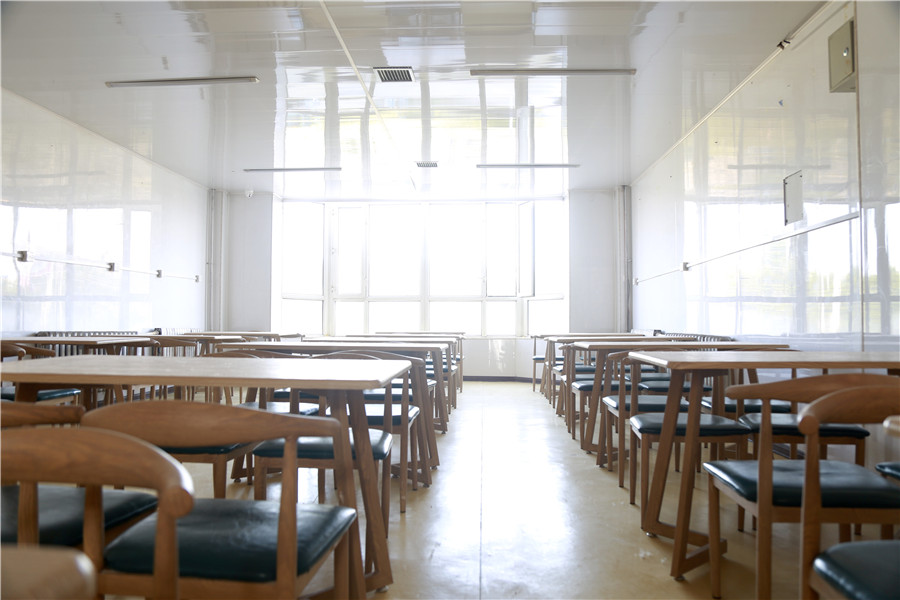 哈尔滨宏艺影视动画学校_餐厅