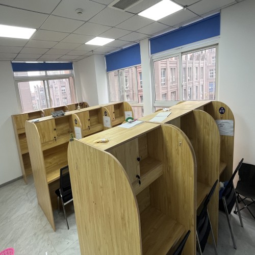 网易有道成都校区_自习室环境