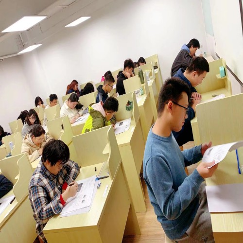 济南震华文化补习学校_自习室时间