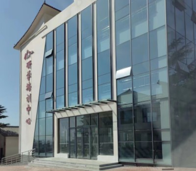 启腾励志教育