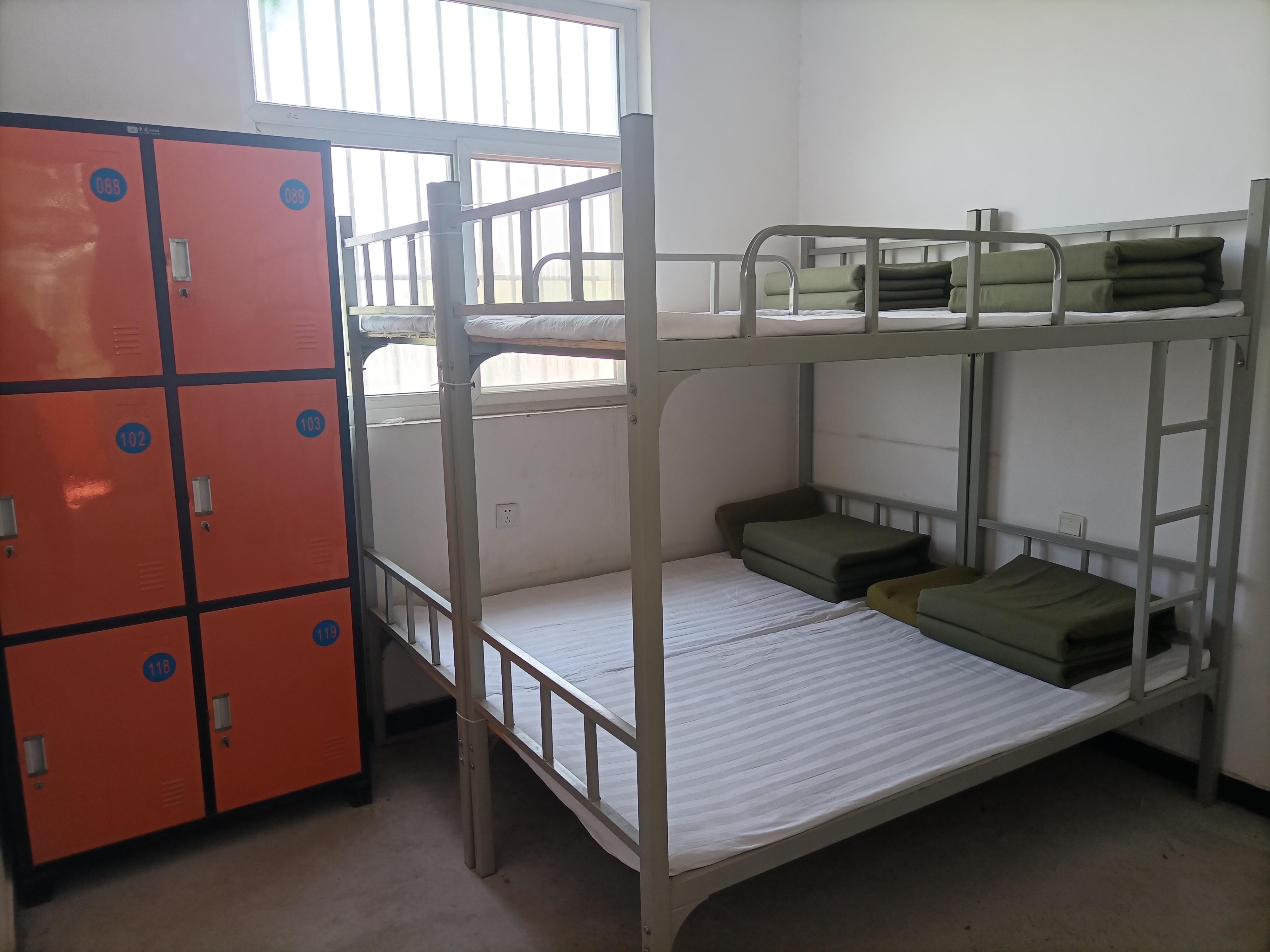 河北众德励志素质教育_学生宿舍