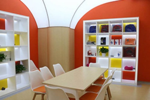 昂立中学生_环境