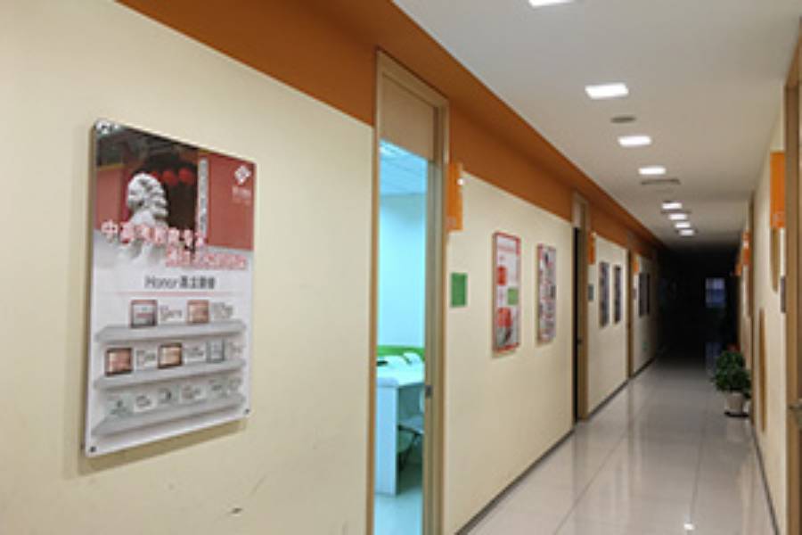 昂立中学生_环境