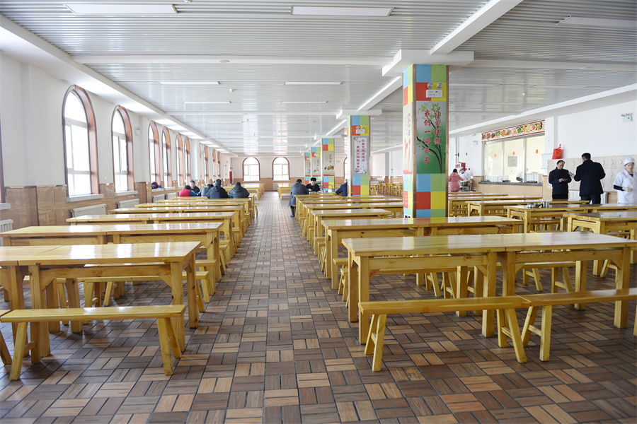 新疆大光华高级中学_学校环境