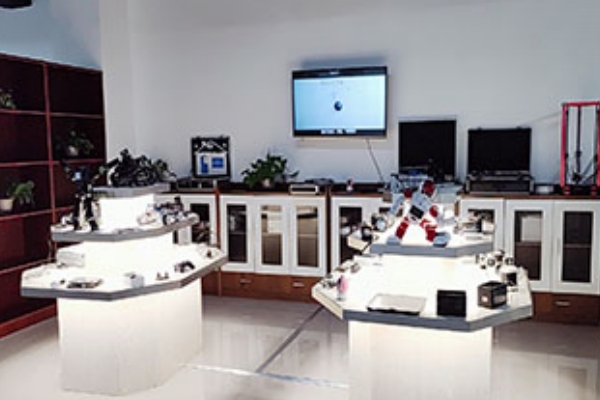 粤嵌教育_校区环境