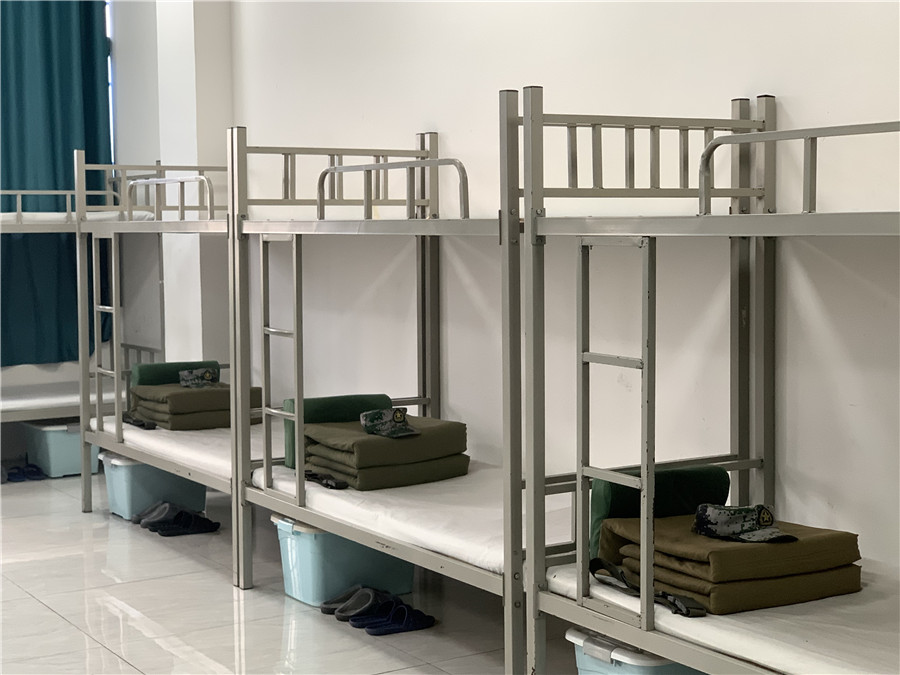 青禾启卓素质教育_学校宿舍