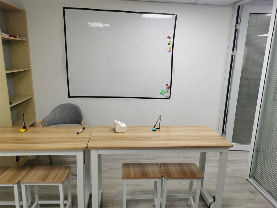 深南外语_教室环境