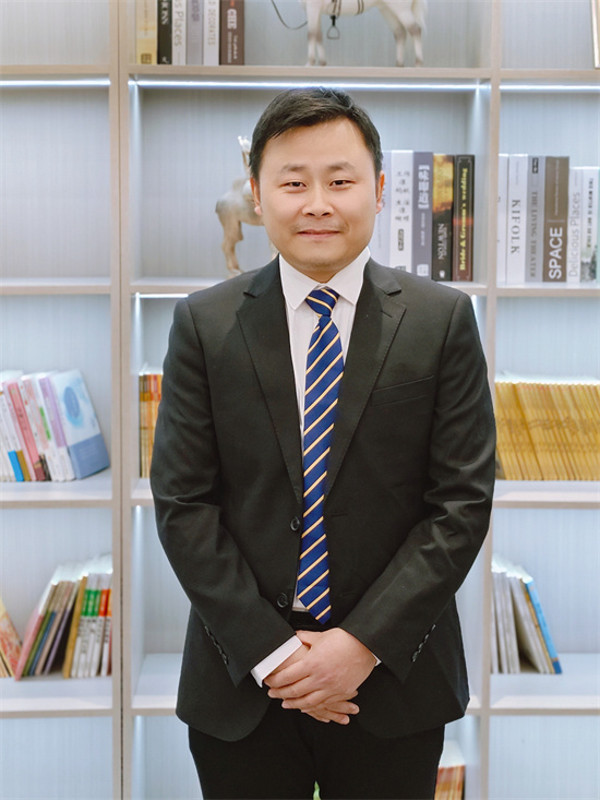 西安弘雅高考学校_贺渊博