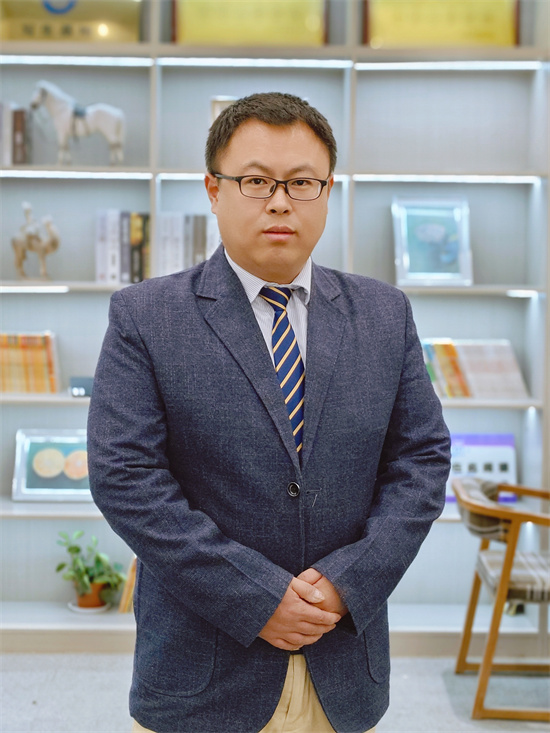 西安弘雅高考学校_任景飞