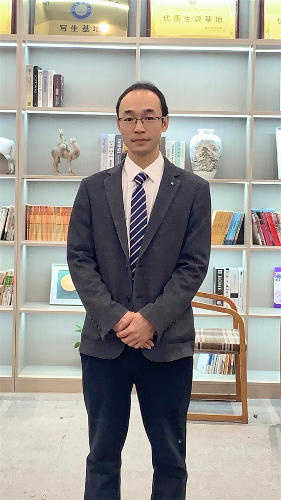 西安弘雅高考学校_崔庆超