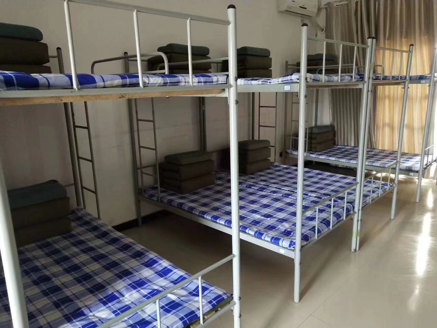 捷士叛逆青少年特训学校_学校宿舍环境