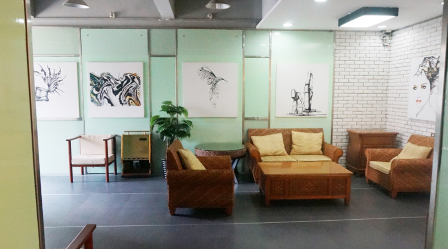 广东尚艺美容美发培训学校_接待区