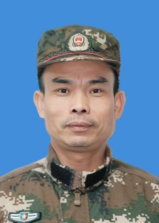 志赢成长过渡期青少年素质特训营_吴教官