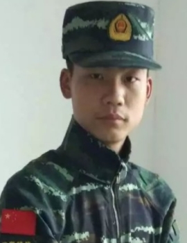 江西赣州老兵营地军事拓展夏令营_许教官