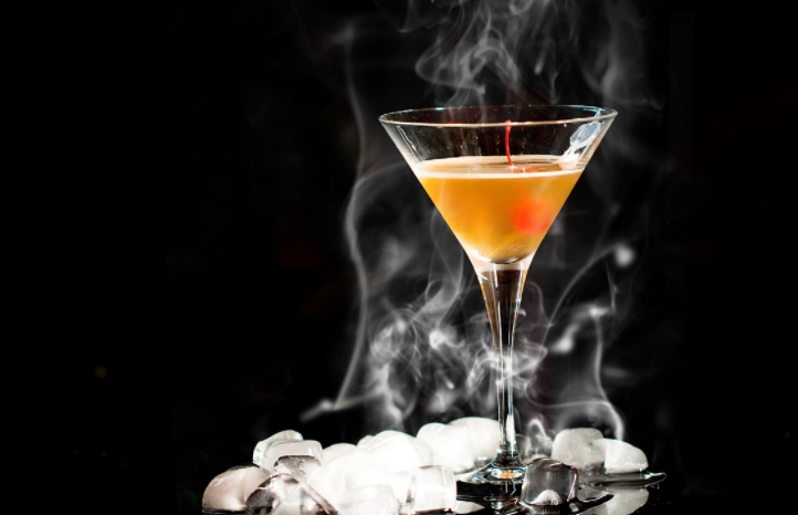 欧米奇经典调酒师职业培训