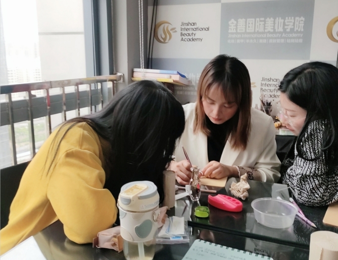 金善国际化妆培训学校_学校环境