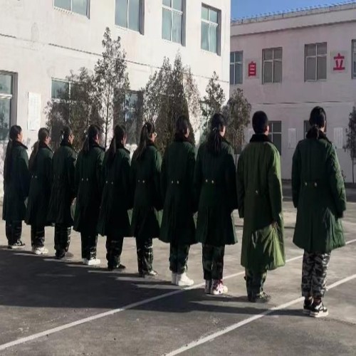 春华叛逆特训学校_训练现场