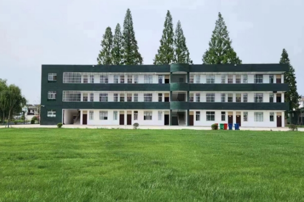 叛逆期行为矫正特训基地_基地环境