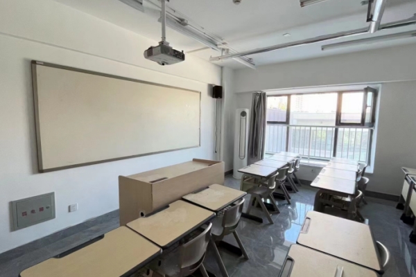 新东方济南学校_教室环境