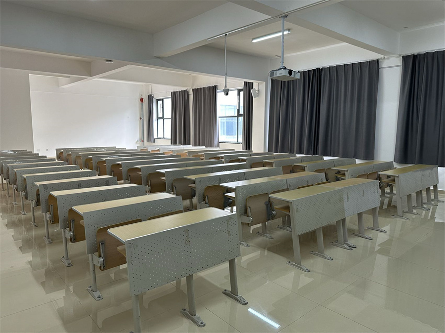 乌鲁木齐行知实验学校_学校环境