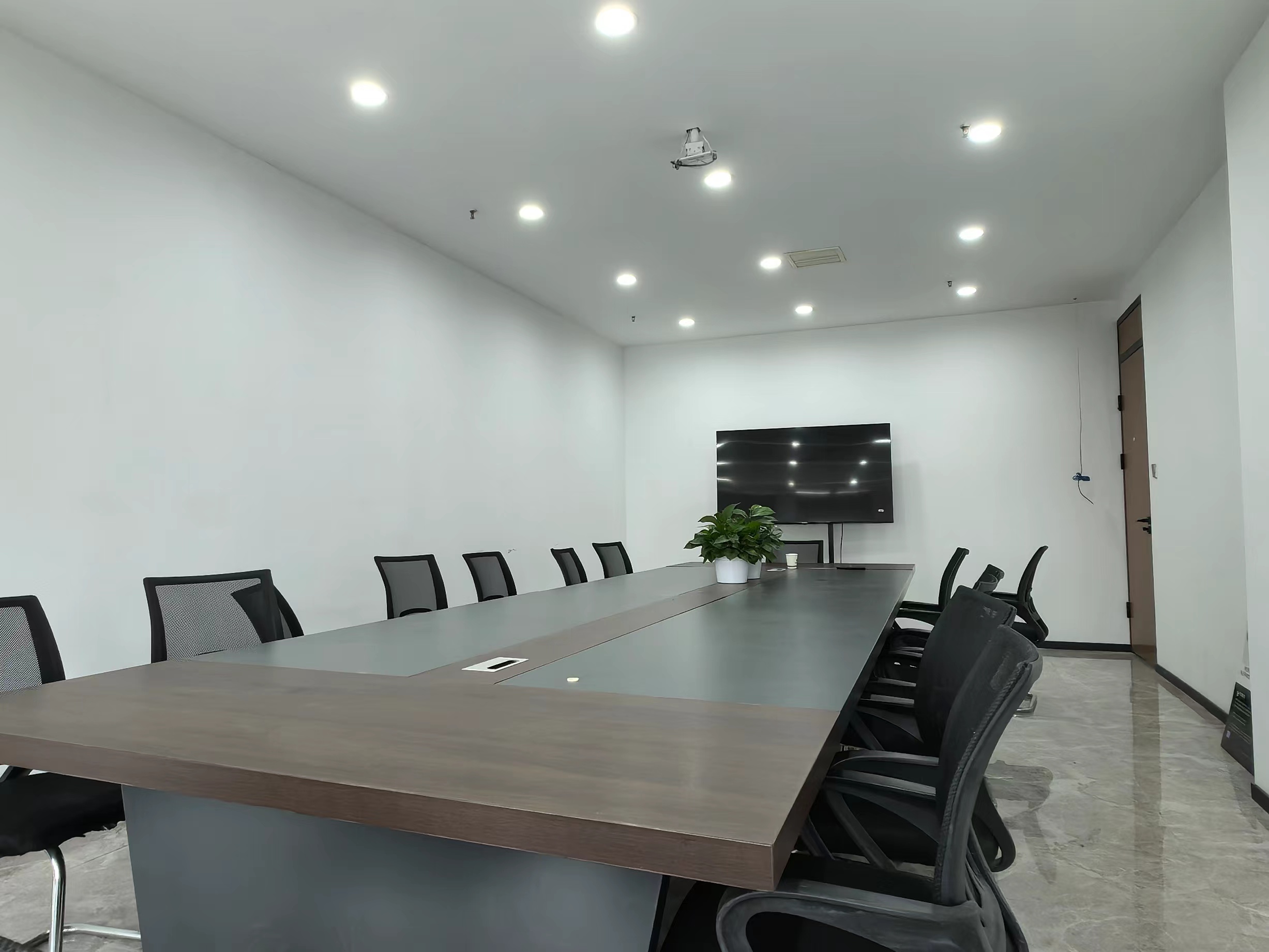 武汉艾瑞斯莫留学服务中心_机构环境