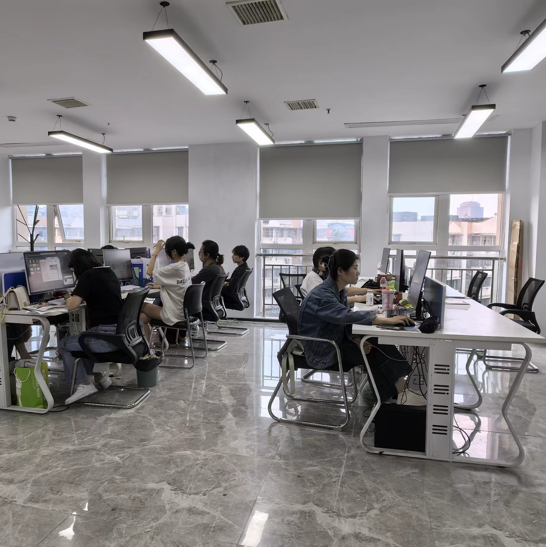 武汉艾瑞斯莫留学服务中心_机构环境