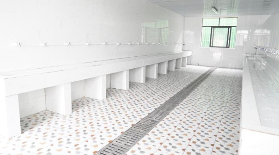 河北正苗启德特训学校_洗漱区环境