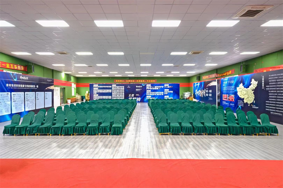 雷鹰青少年叛逆特训学校_教室