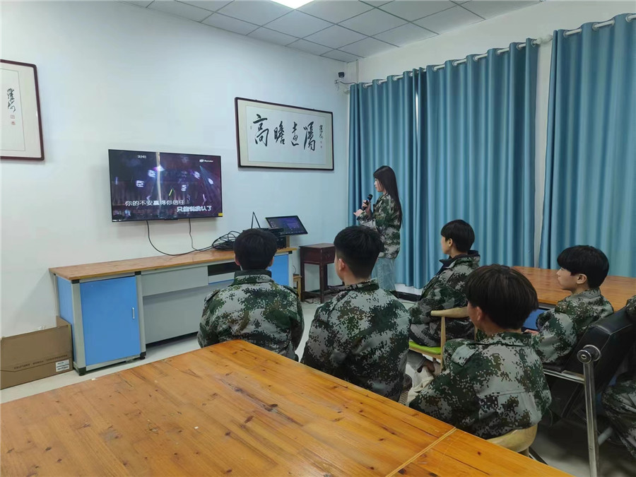 启梦成长中心_心理咨询室