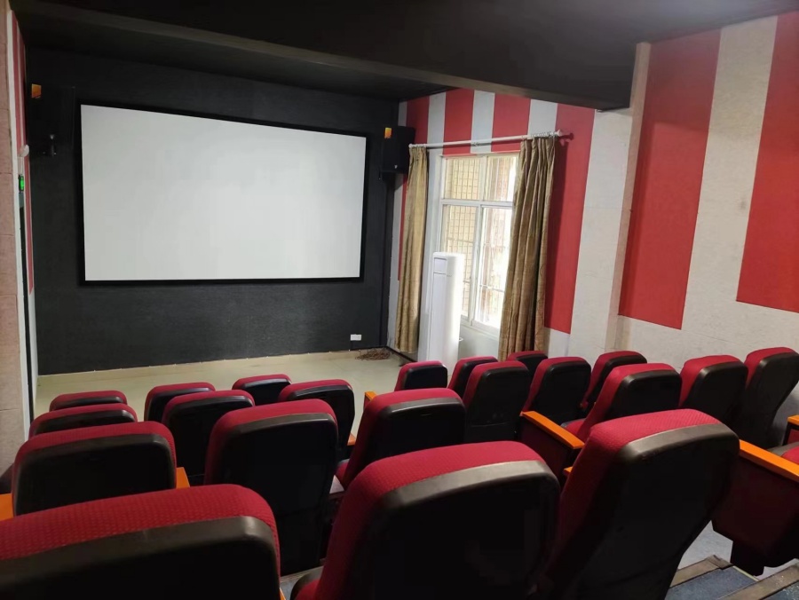 心海岸叛逆青少年管教学校_法治课堂