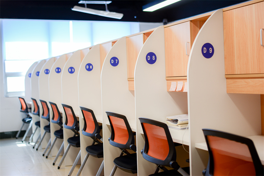 上岸圈子考研_教室