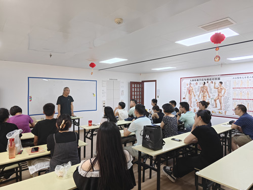 弘德中醫學堂_学生风采