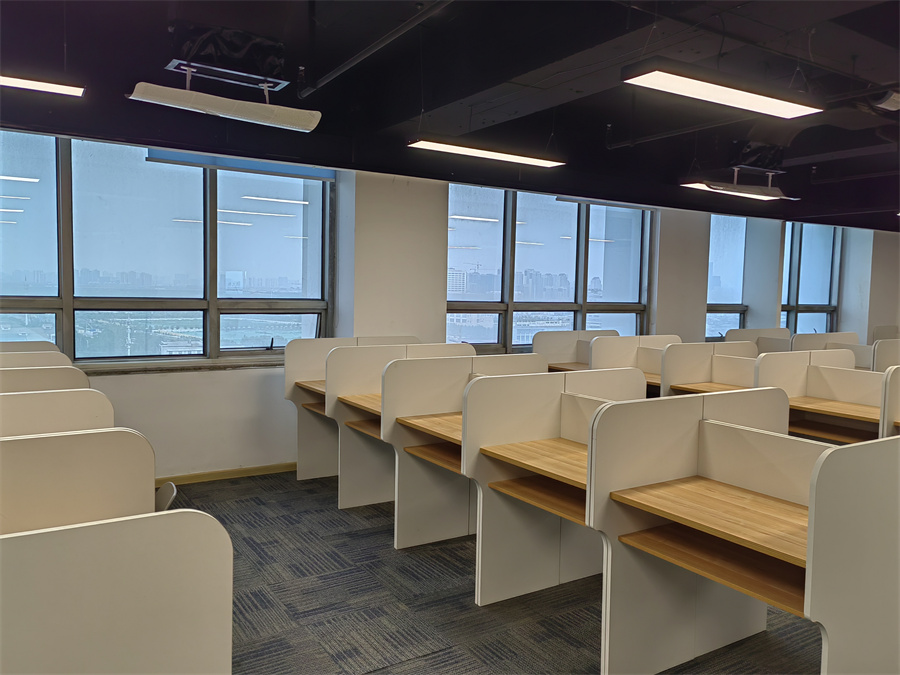 上岸圈子考研_学校环境