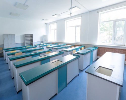 奕然教育_教室环境