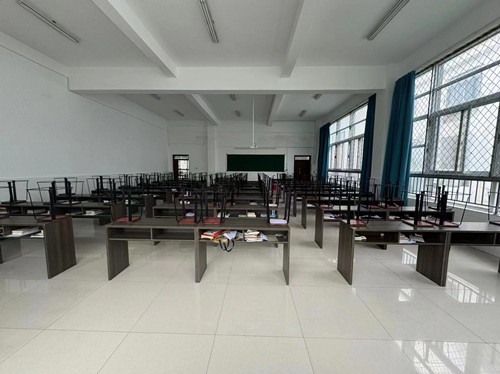 江苏渝铭青少年叛逆素质教育_教室