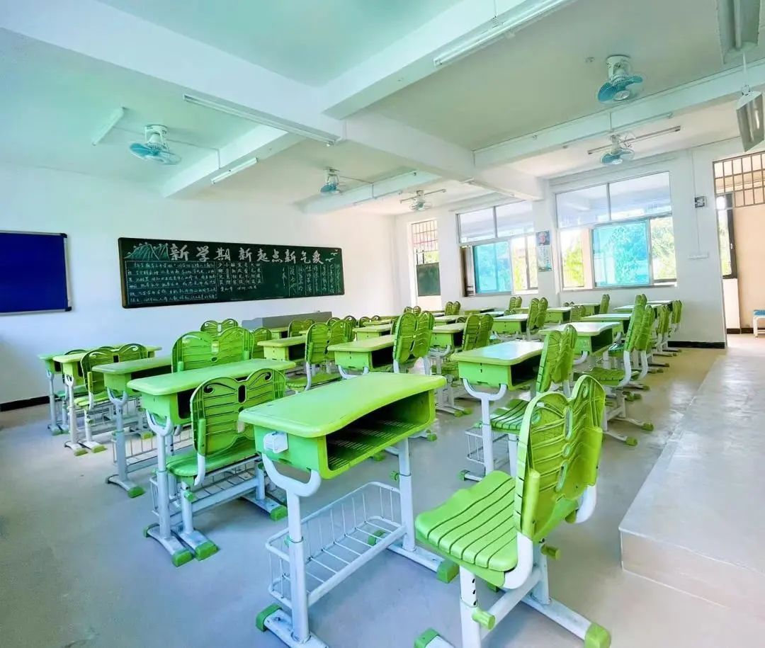 华萃青少年心理成长基地_学生教室