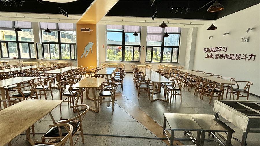 哈尔滨爱德高考培训_餐厅