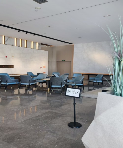 鑫翔无人机培训学校_候考现场