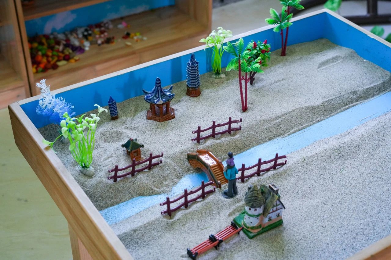 华萃青少年心理成长基地_心理辅导室