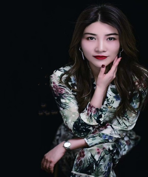 大连尚峰美业_薛老师