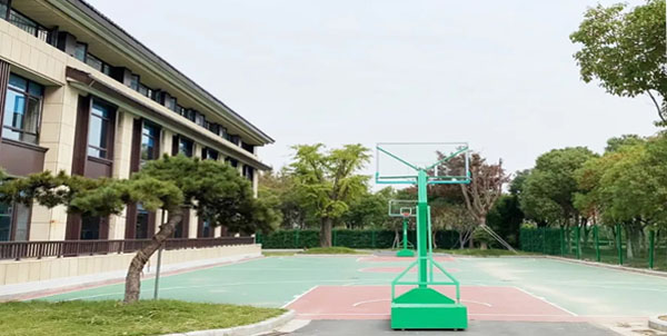 苏州励洋复读学校_篮球场
