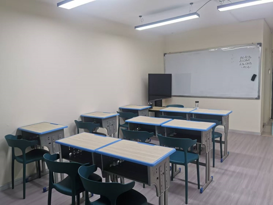 德天高考培训中心_教室