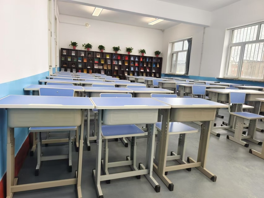 至本素质特训学校_教室