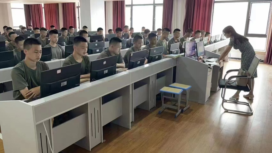 新余全封闭军事化管理学校_教室