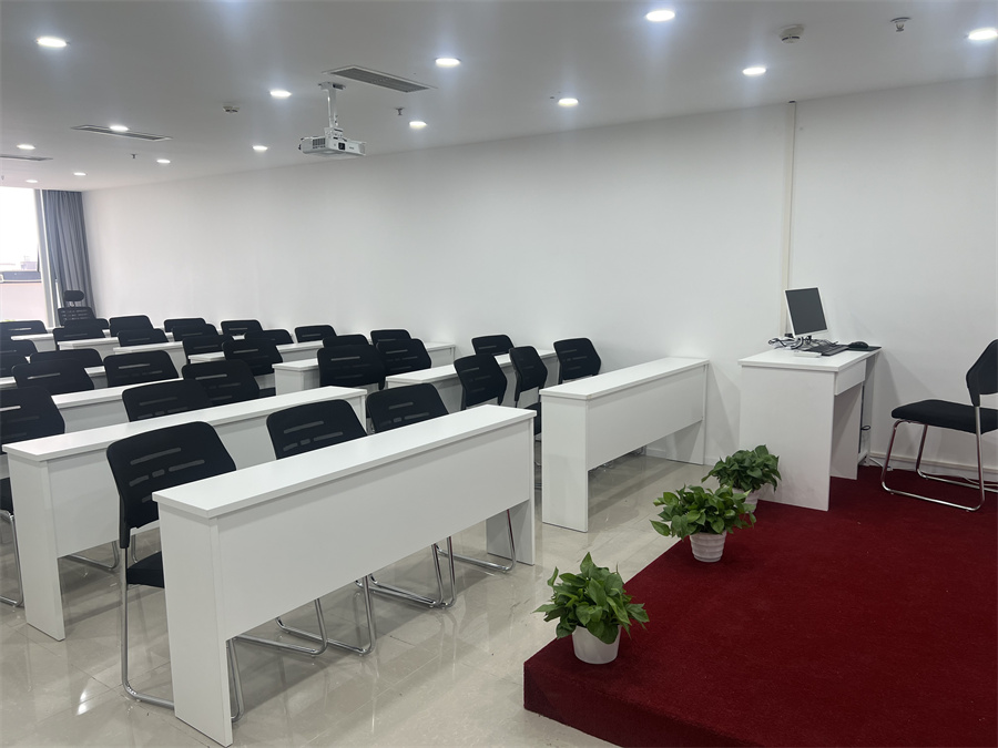 成都腾盛圆_理论教室