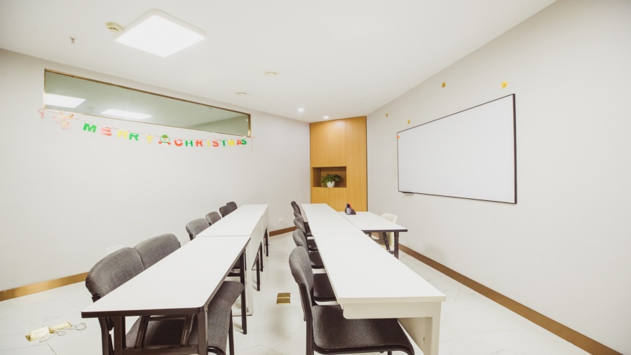 新视线小语种培训中心_教室