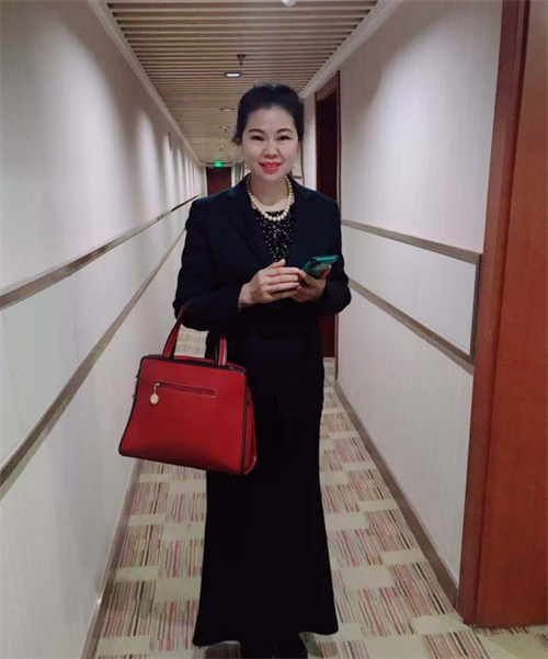 智毅叛逆戒网瘾学校_心理老师