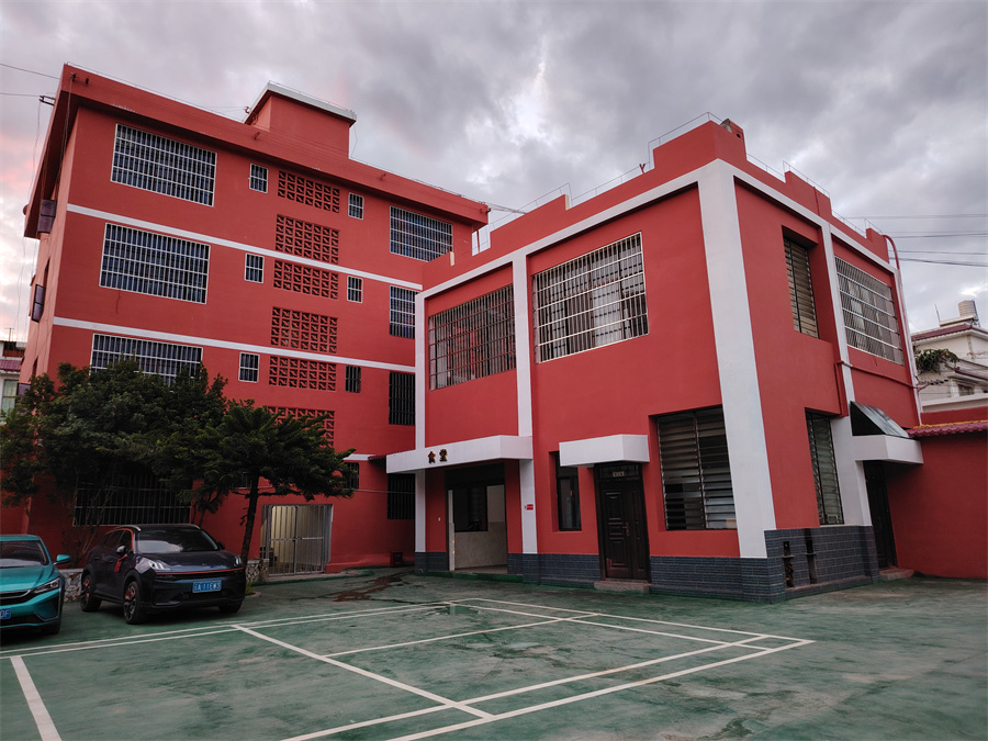 昆明育未来叛逆青少年素质教育学校_叛逆学校环境